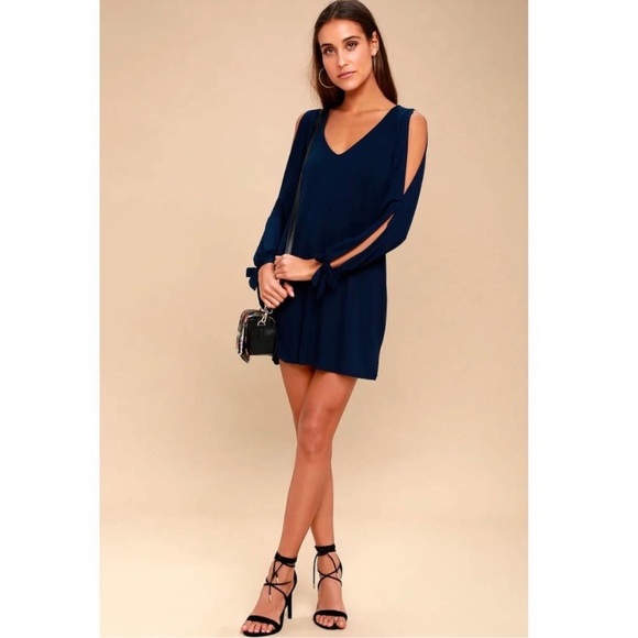 Lulus Glory Of Love Navy Blue Cold
Shoulder Shift Dress NWT size small - Picture 1 of 10